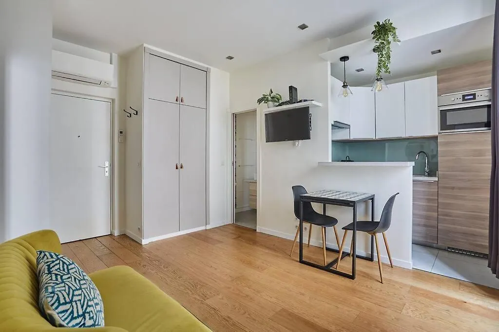 Lägenhet Rent A - Alma *
