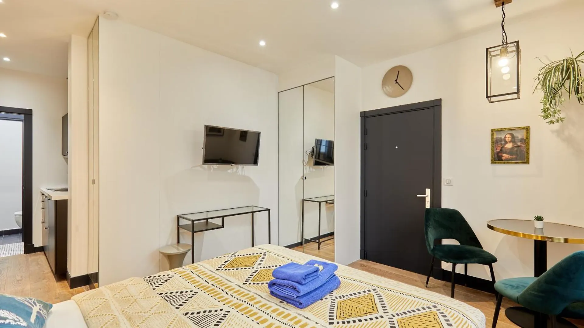 Appartamento Rent A - Alma Parigi